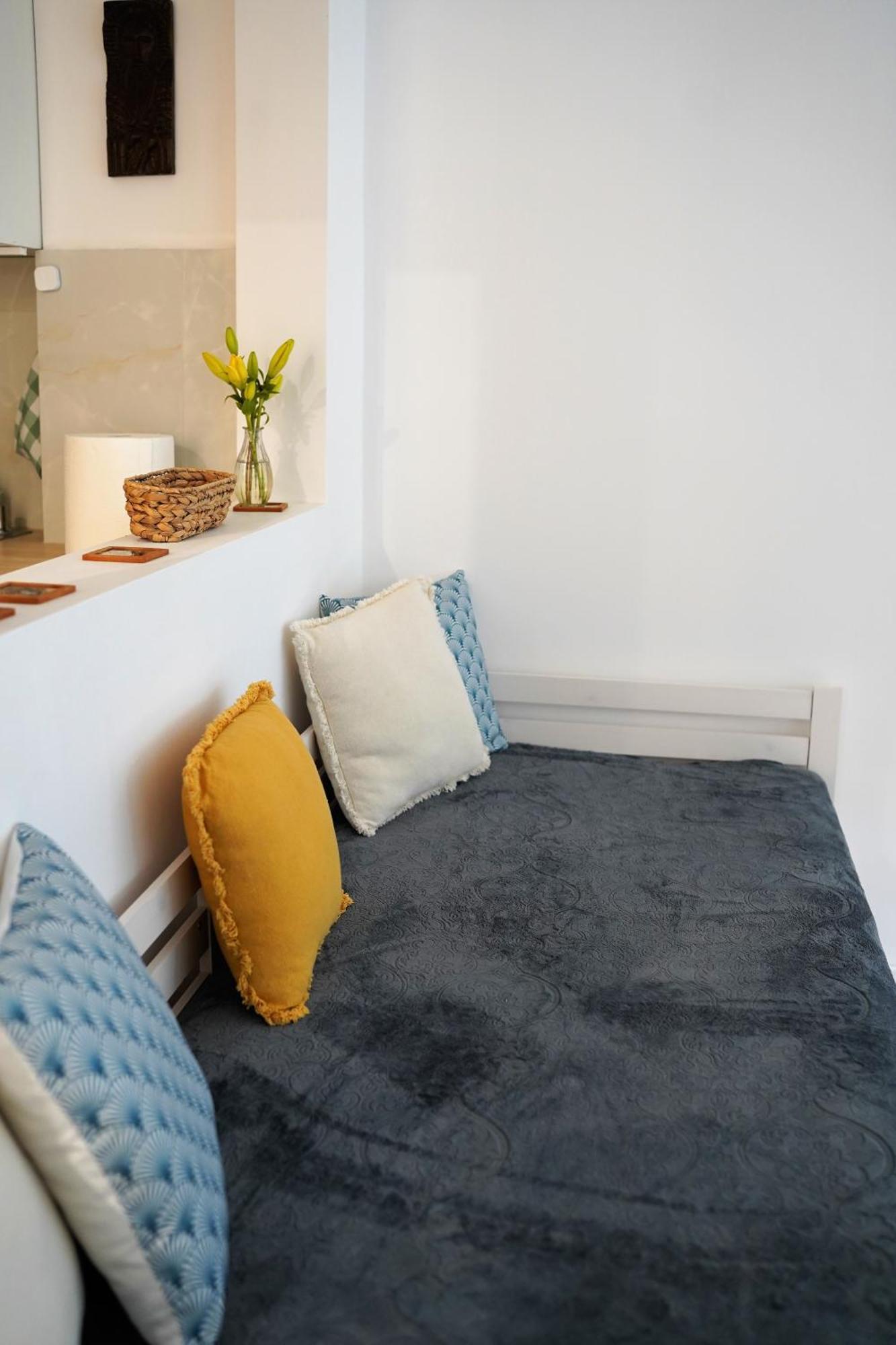 Nice Apartament With Small Tub وارسو المظهر الخارجي الصورة